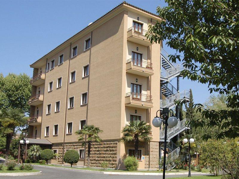 Hotel Cilicia Roma Exterior foto